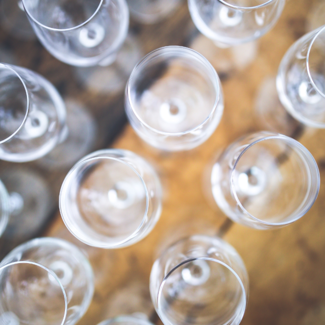 verres à pied laverie